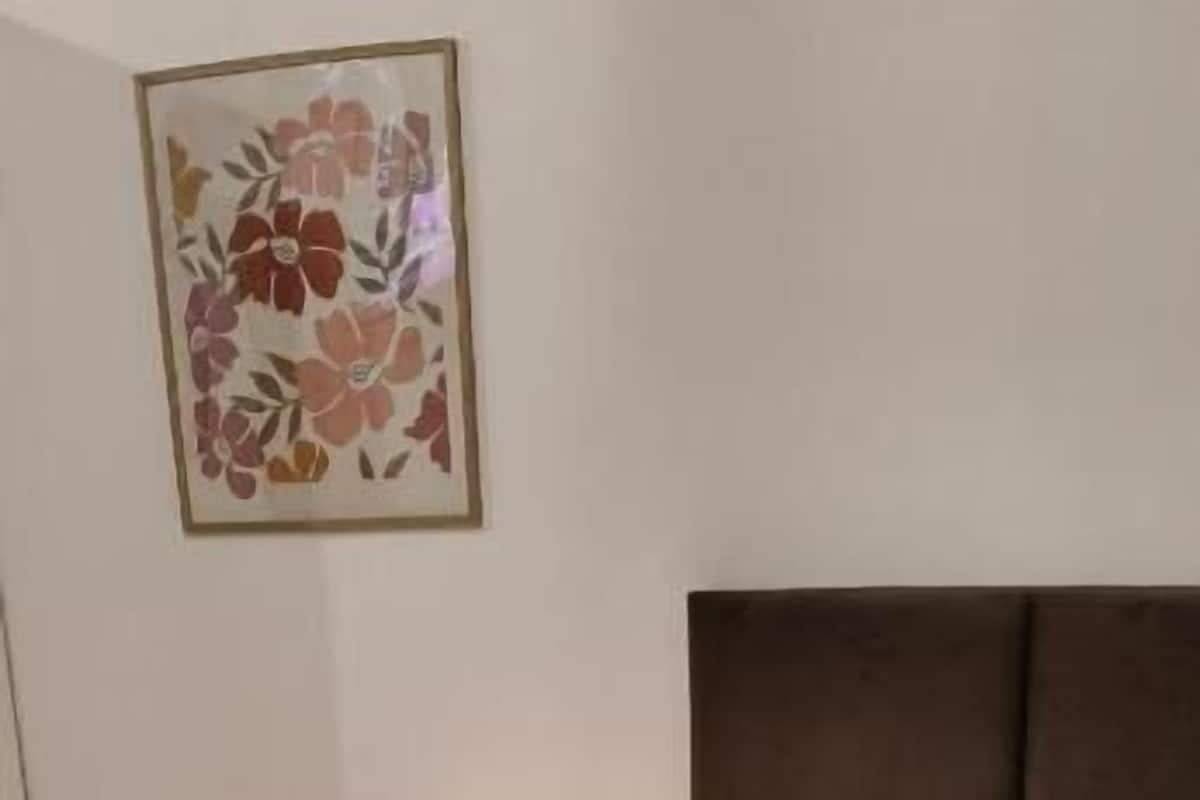 Studio Suite, Air conditioning | Laptop workspace, iron/ironing board, free WiFi