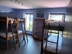 Room - Vrbo Property (Laruns)