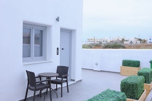 Habitación Deluxe, planta baja | Terraza o patio