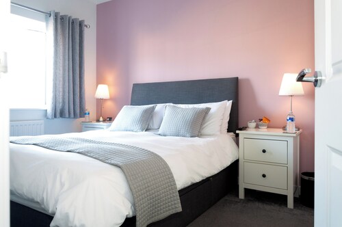Modern 3-Bedroom House in Shefford. Central Bedfordshire close to A1 and M1