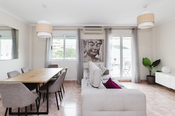 Living area - Vrbo Property (Grau i Platja)
