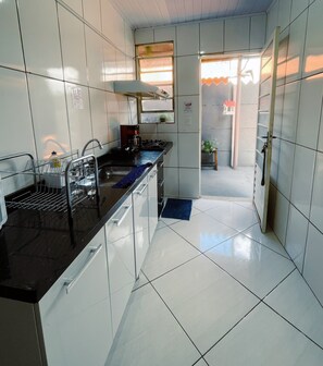 Private kitchen - Casa Aconchegante em São João del Rei (São João del Rei)