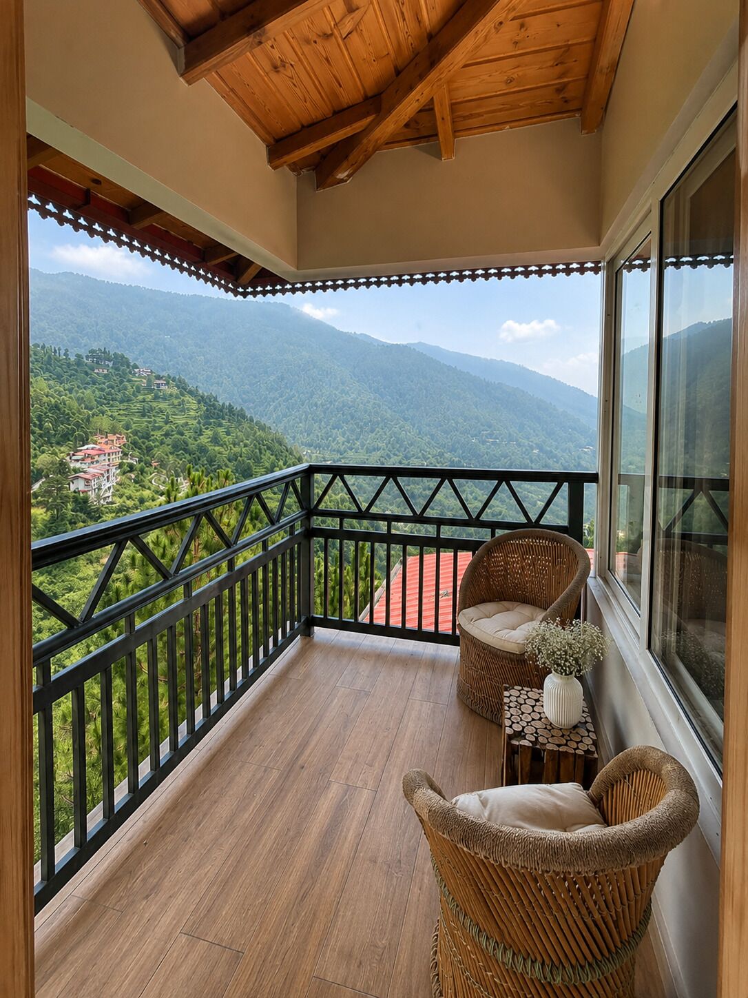 Himalayan Room With Balcony | Free WiFi