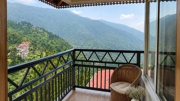 Himalayan Room With Balcony | Free WiFi