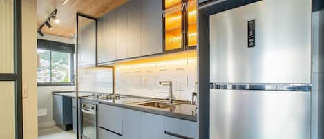 Basic Apartment | Private kitchen
