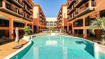 Basic-Apartment | Pool