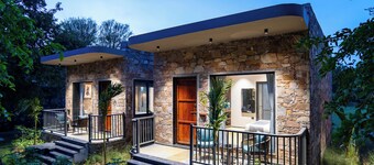 Hathnoda Bagh Cottage ELIVAAS Signature