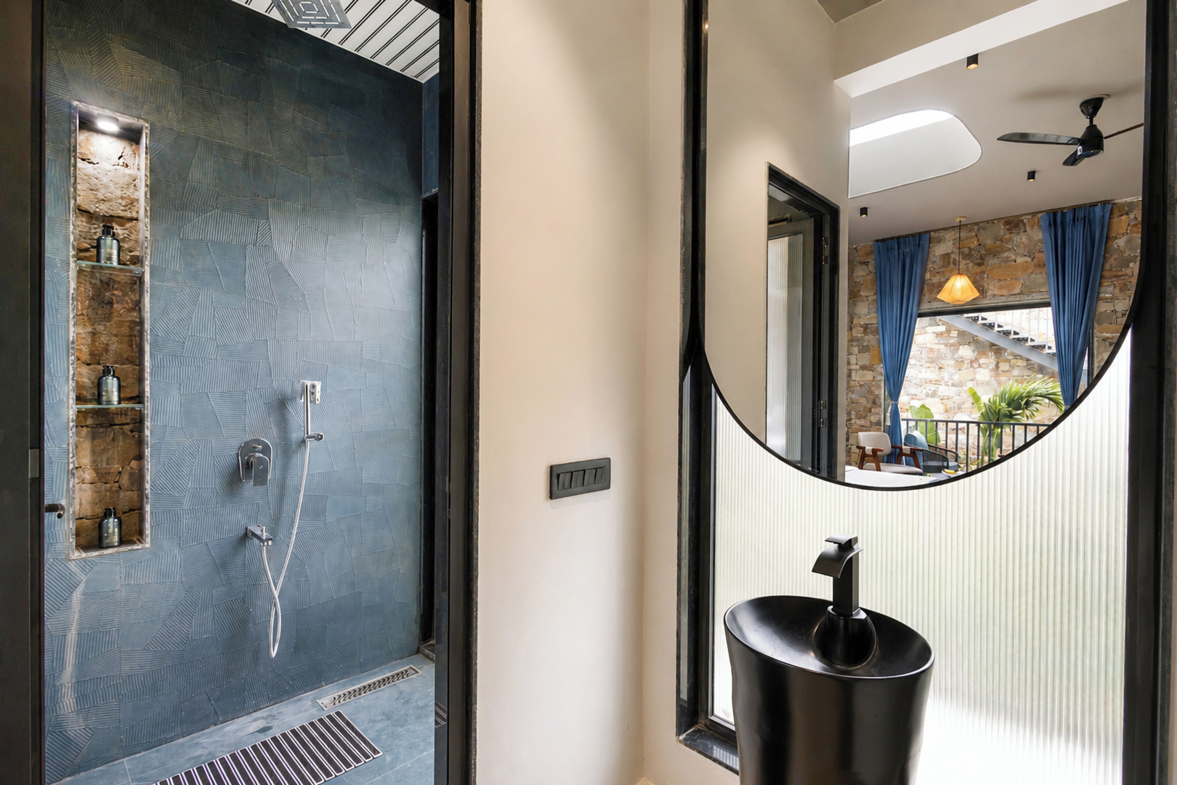 Deluxe Cottage | Bathroom