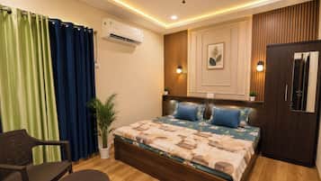Deluxe Double Room, Multiple Beds, Air conditioning | View from room