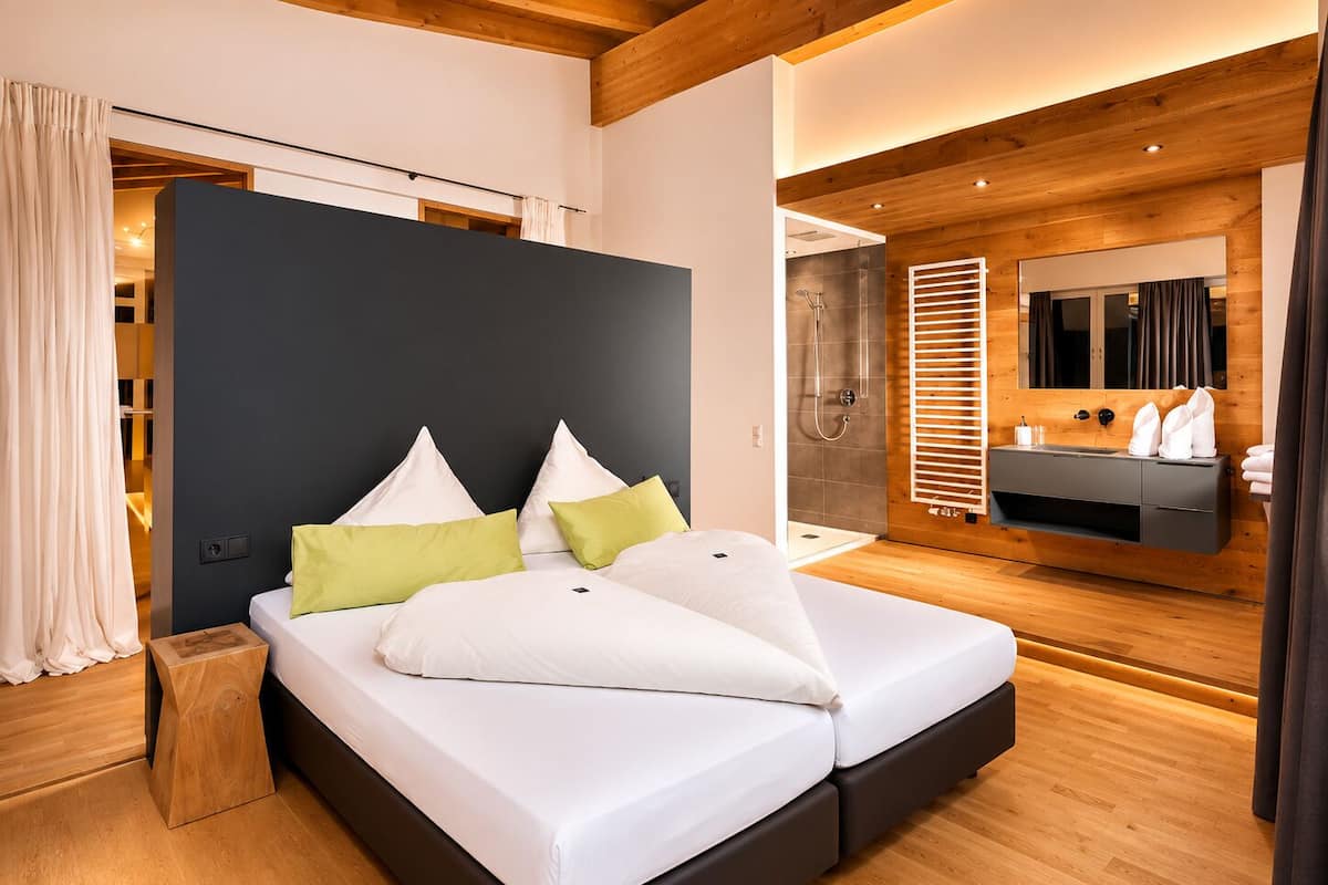 Suite, 3 habitaciones | Caja fuerte y wifi gratis