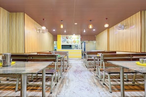Dining - Super Collection O Mysuru St. Philomena (Mysore)