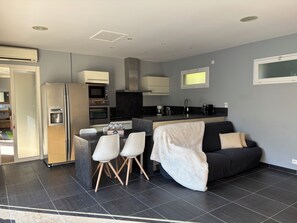 Interior - Maison de vacances avec piscine & spa près de Montpellier (Vailhauquès)