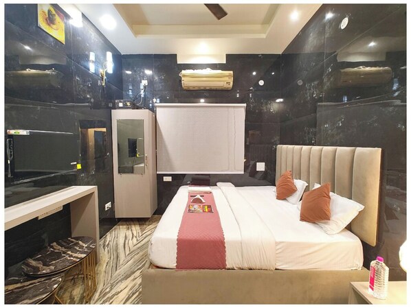 Hypo-allergenic bedding available, desk, soundproofing, WiFi (free) - Hotel The Banaras inn Varanasi (Varanasi)