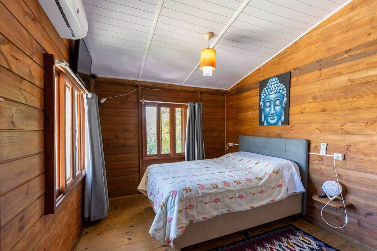 Basic Cabin, Pool View | WiFi (free)