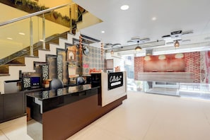 Lobby - CollectionO by OYO Sangla Shivala Temple (Ludhiana)