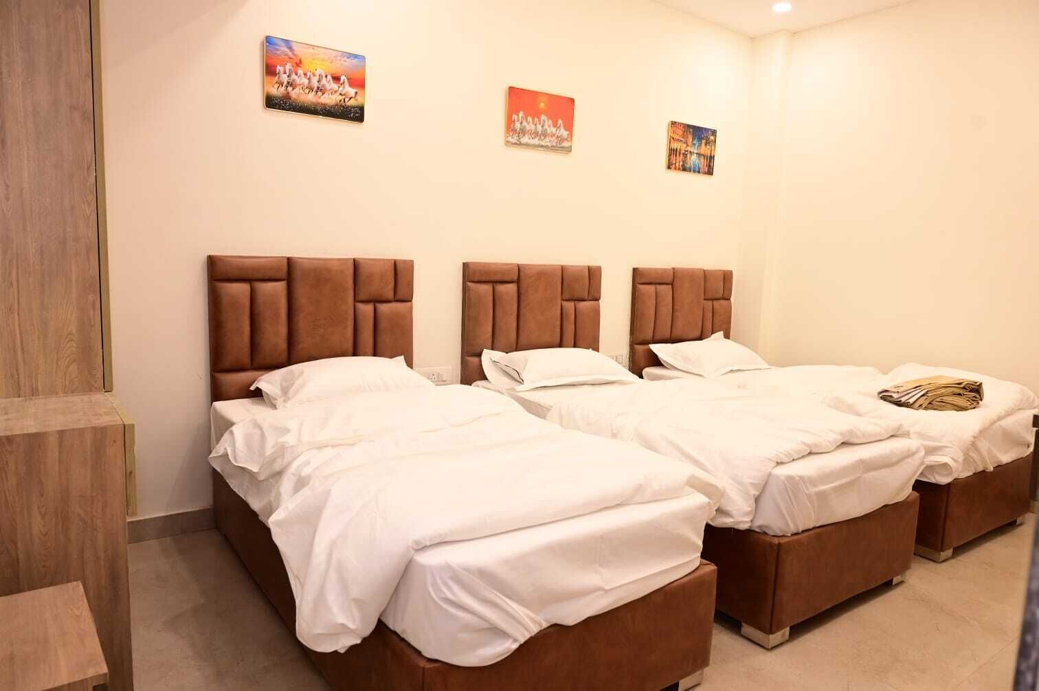 Deluxe Triple Room | Bed sheets