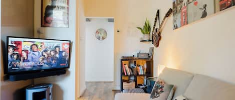 TV, stereo, offices