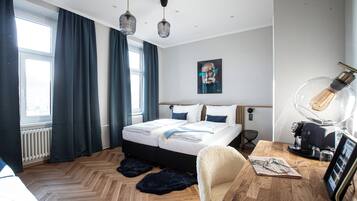 Bureau, chambres insonorisées, Wi-Fi gratuit