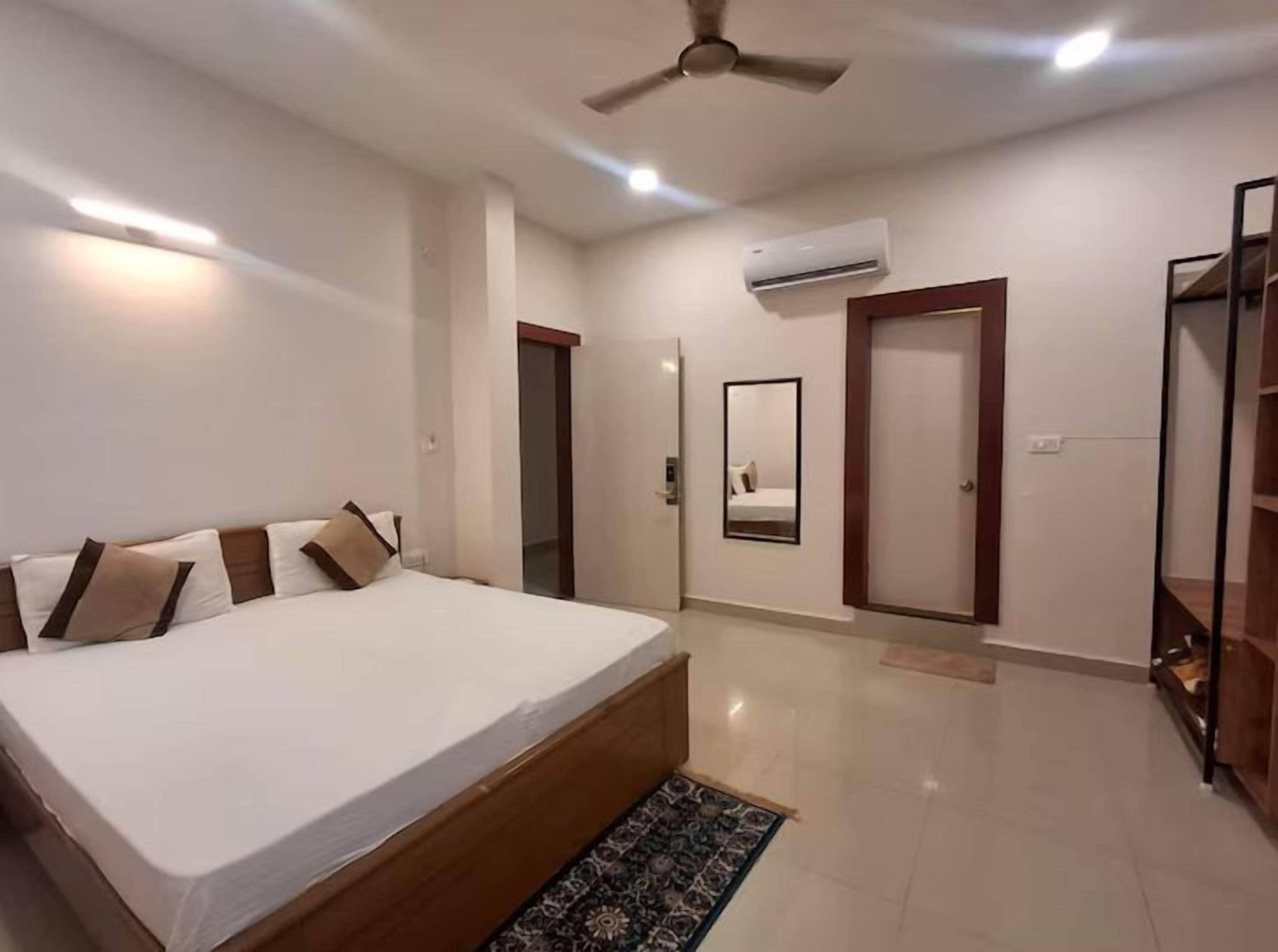 Deluxe Room, City View | Free WiFi