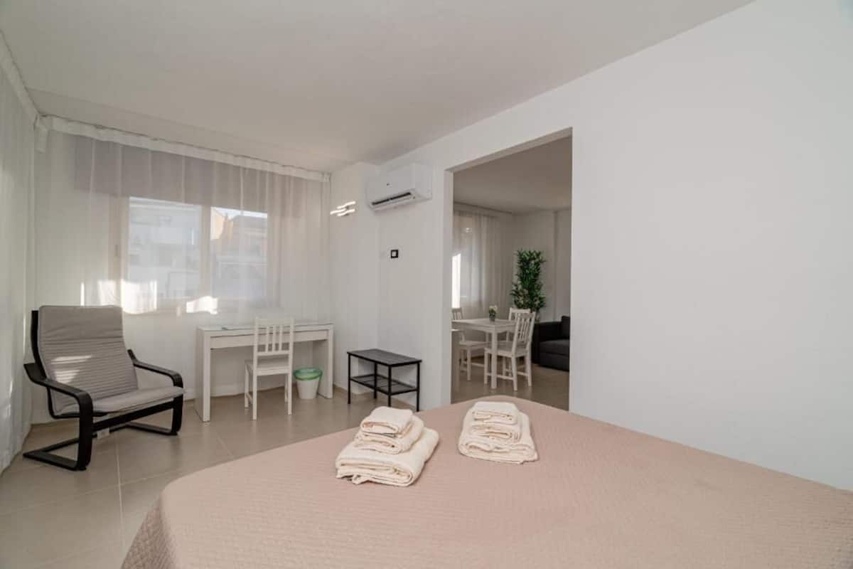 Comfort Studio, 1 Double Bed with Sofa bed