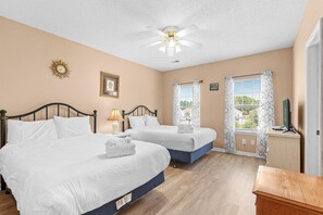 Iron/ironing board, internet, bed sheets - The Victorian Golf Tee at Legends (Myrtle Beach)