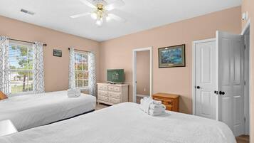 Iron/ironing board, internet, bed sheets