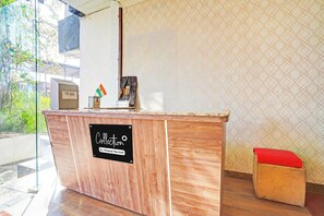 Lobby - Collection O Arvind Marg Pachamarhi (Pachmarhi)