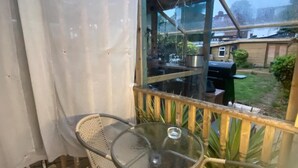Outdoor dining - Studio, Sleeps 2 Near Northern Line Edgware St (Edgware)