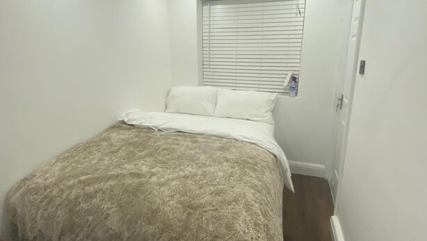Free WiFi - Studio, Sleeps 2 Near Northern Line Edgware St (Edgware)