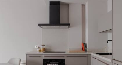 Modern Apt in City Centre 2 With Free Parking