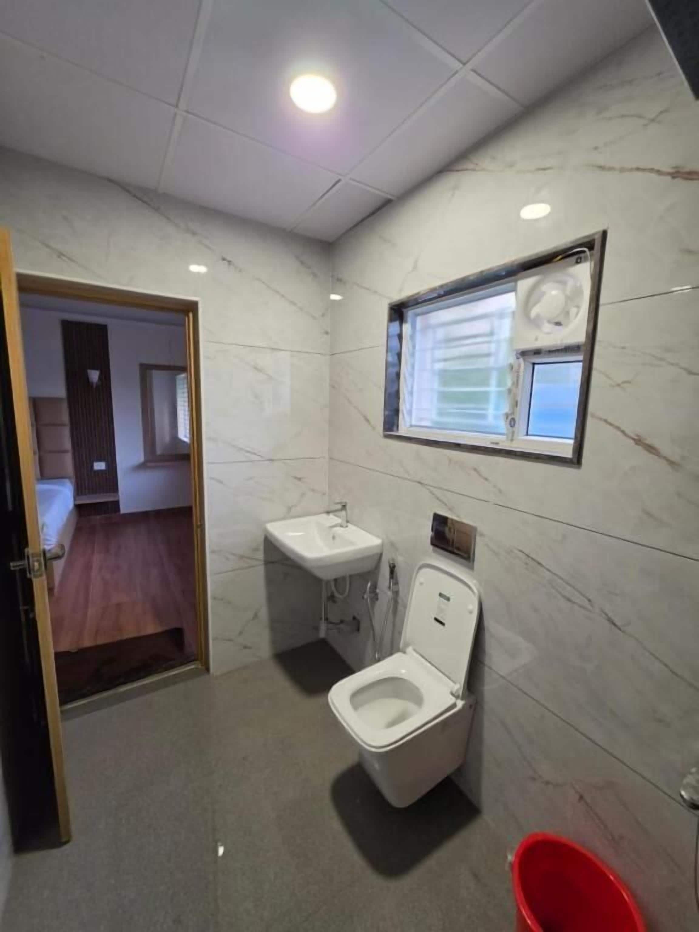 Suite | Bathroom