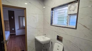 Suite | Bathroom
