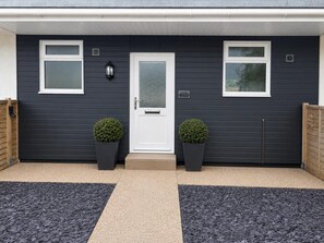 Exterior detail - The Chalet Self Contained With Parking and Patio (Bridport)