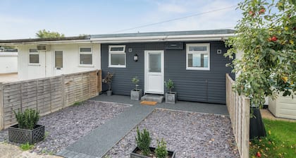 The Chalet Self Contained With Patio