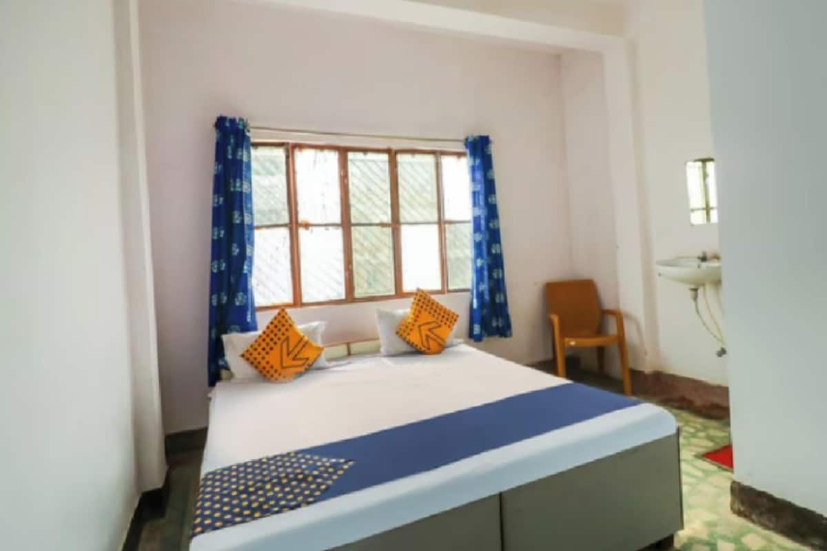 Habitación Deluxe doble, vistas a la ciudad | Escritorio y wifi gratis