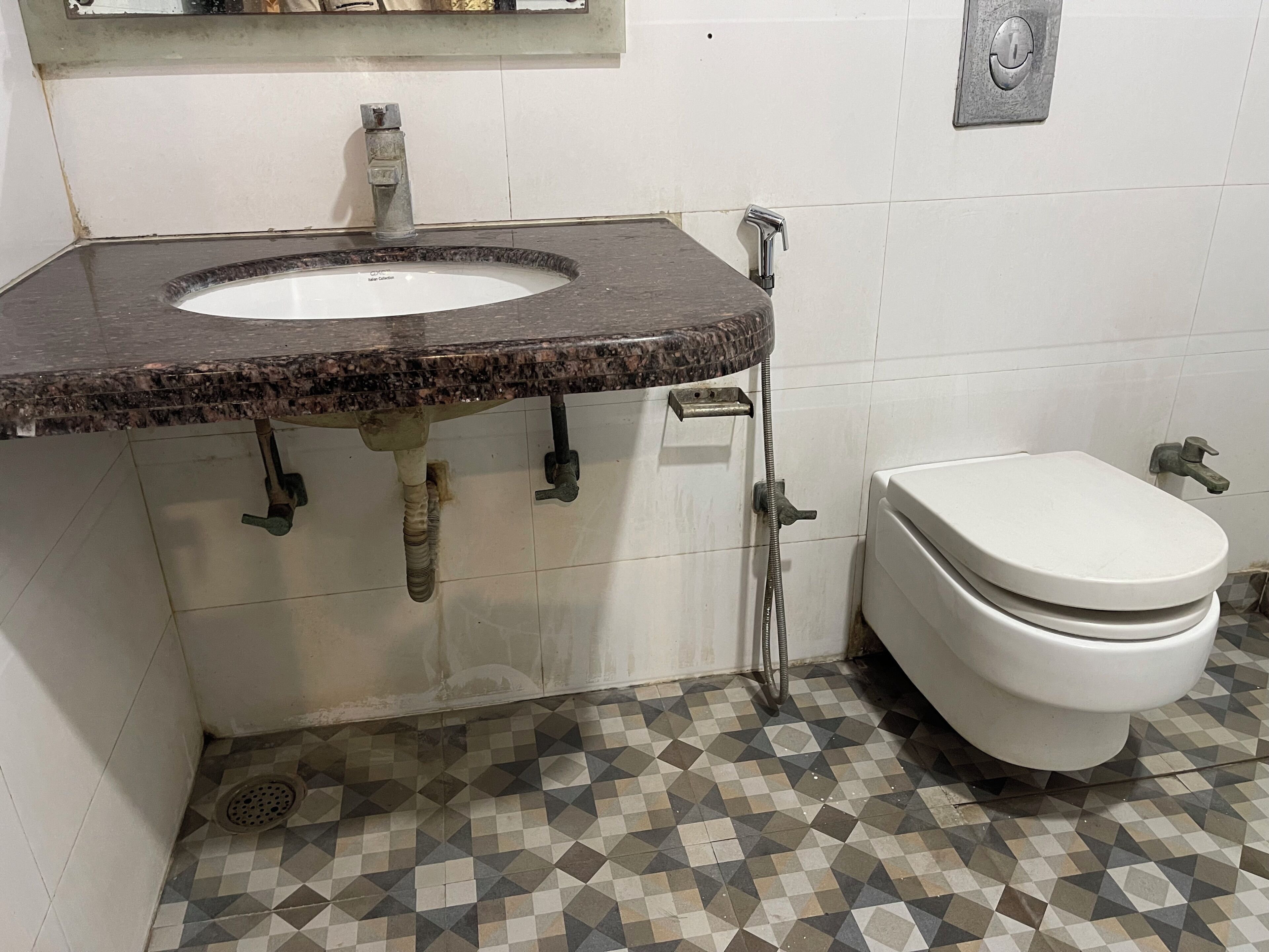 Shower, free toiletries, towels, soap