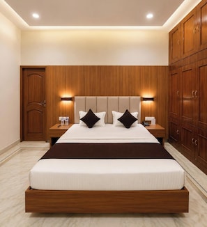 Executive Room, City View | Desk, laptop workspace, free WiFi - HOTEL GARDENIA INN (Gwalior)