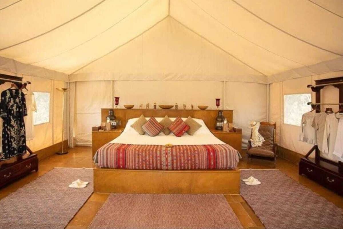 Habitación familiar | Ropa de cama de alta calidad y edredones de plumas