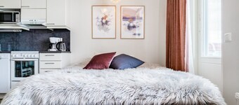 Arctic Top Floor Studio, Parking By Lapland Host