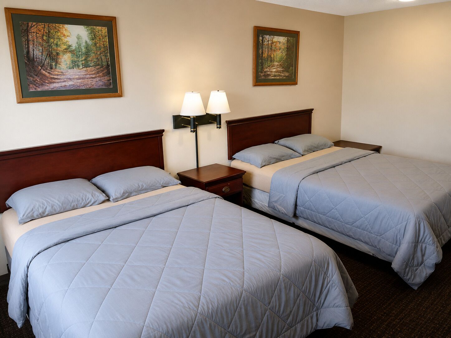 Classic Double Room, 2 Queen Beds, Non Smoking, Kitchenette | WiFi (free)