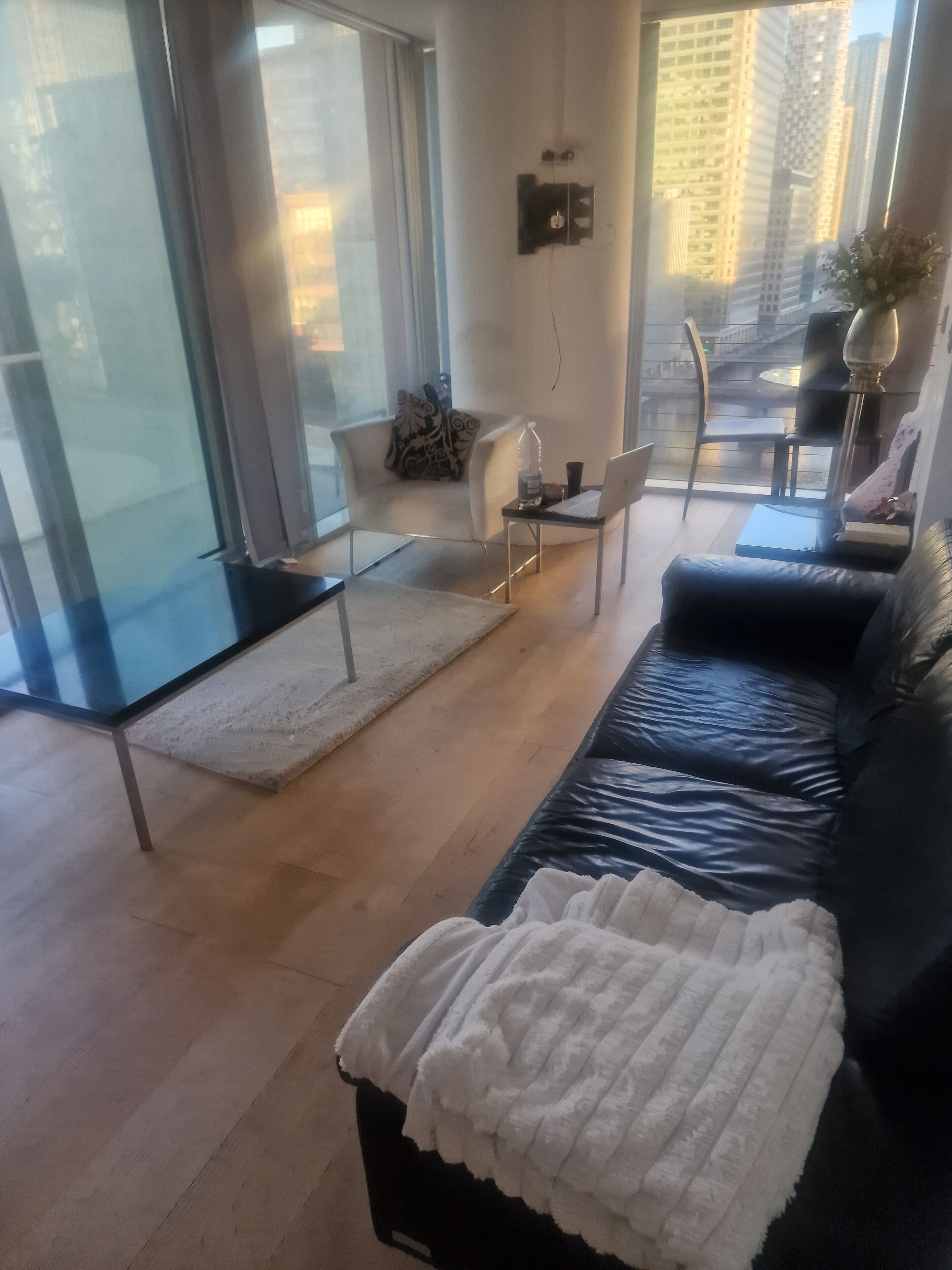 Departamento, 1 habitación, con acceso para personas discapacitadas, balcón | Sala de estar
