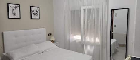WiFi, bed sheets