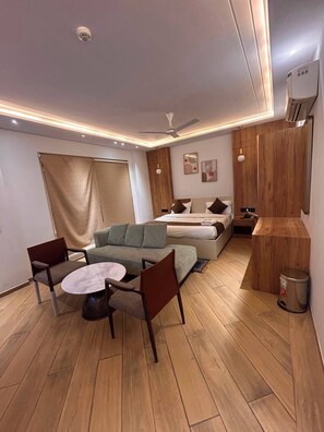 Interior - Hotel alvish (New Delhi)