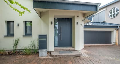 Casa Haidi – Family & Friends Retreat with Terrace, Garden & Wi-Fi