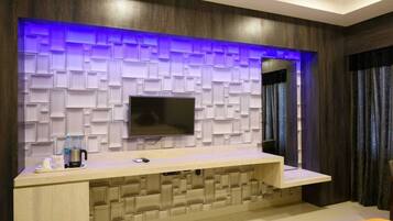 Deluxe Double Room, City View | View from room