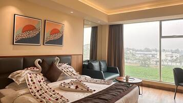Double or Twin Room, Hill View | In-room safe, soundproofing, iron/ironing board (on request)
