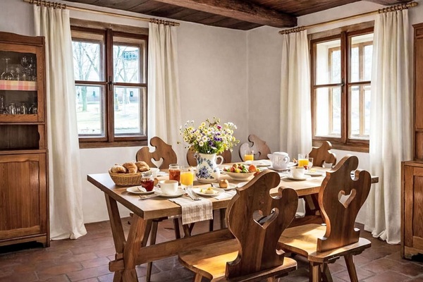 Möbel, Holz, Tabelle, Interior Design, Flooring, Küche & Esszimmer Tisch, Stuhl, Esszimmer, Holzbeize, Fussboden