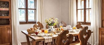 Wonderful private villa for 25 guests with WIFI, TV, terrace and pets allowed