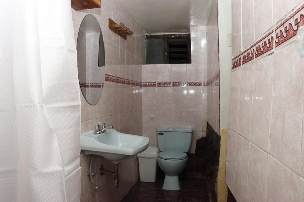 Double Room | Bathroom | Shower, hair dryer, towels