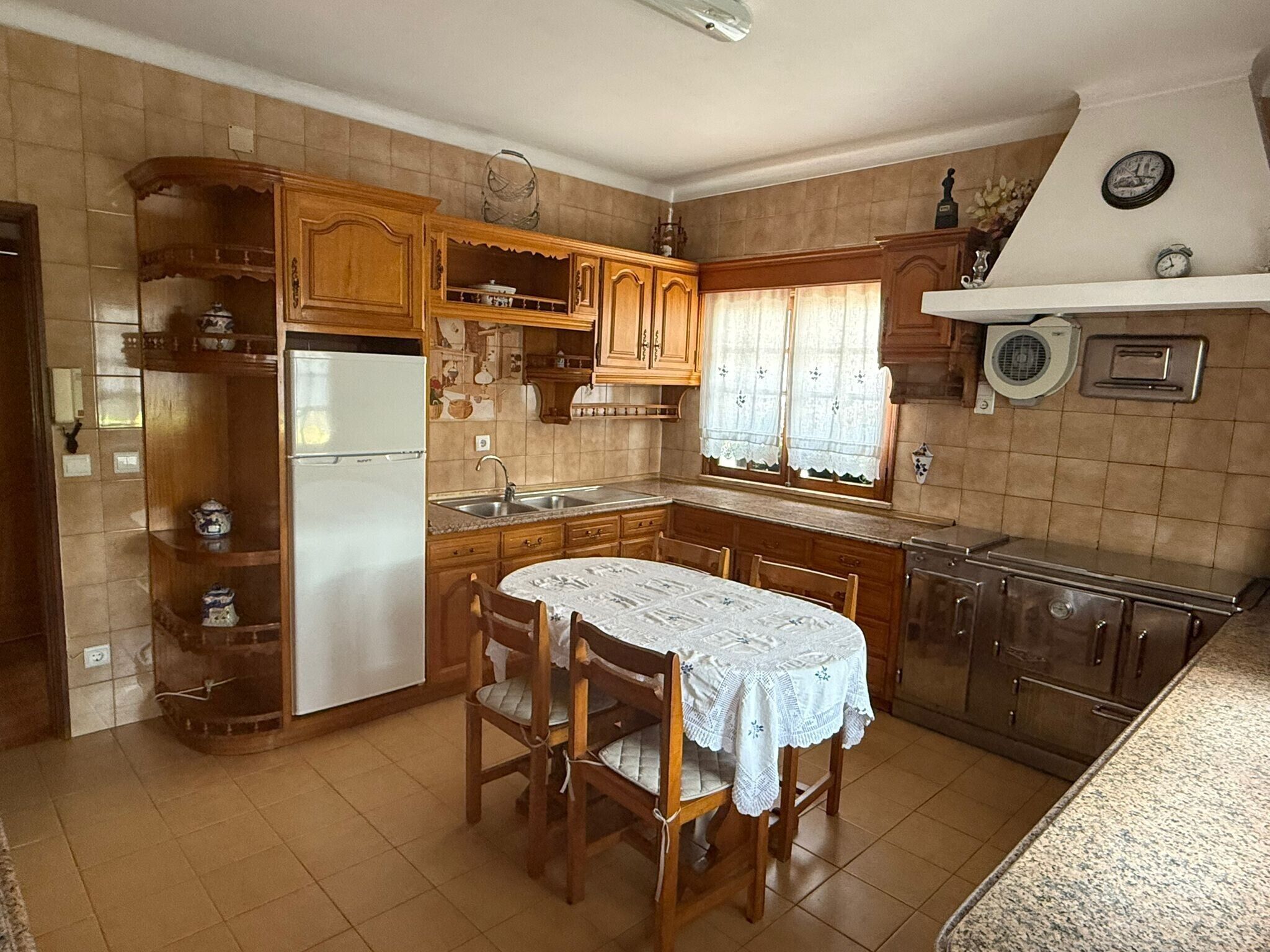 Macchina per tè/caffè, frigorifero, microonde, forno